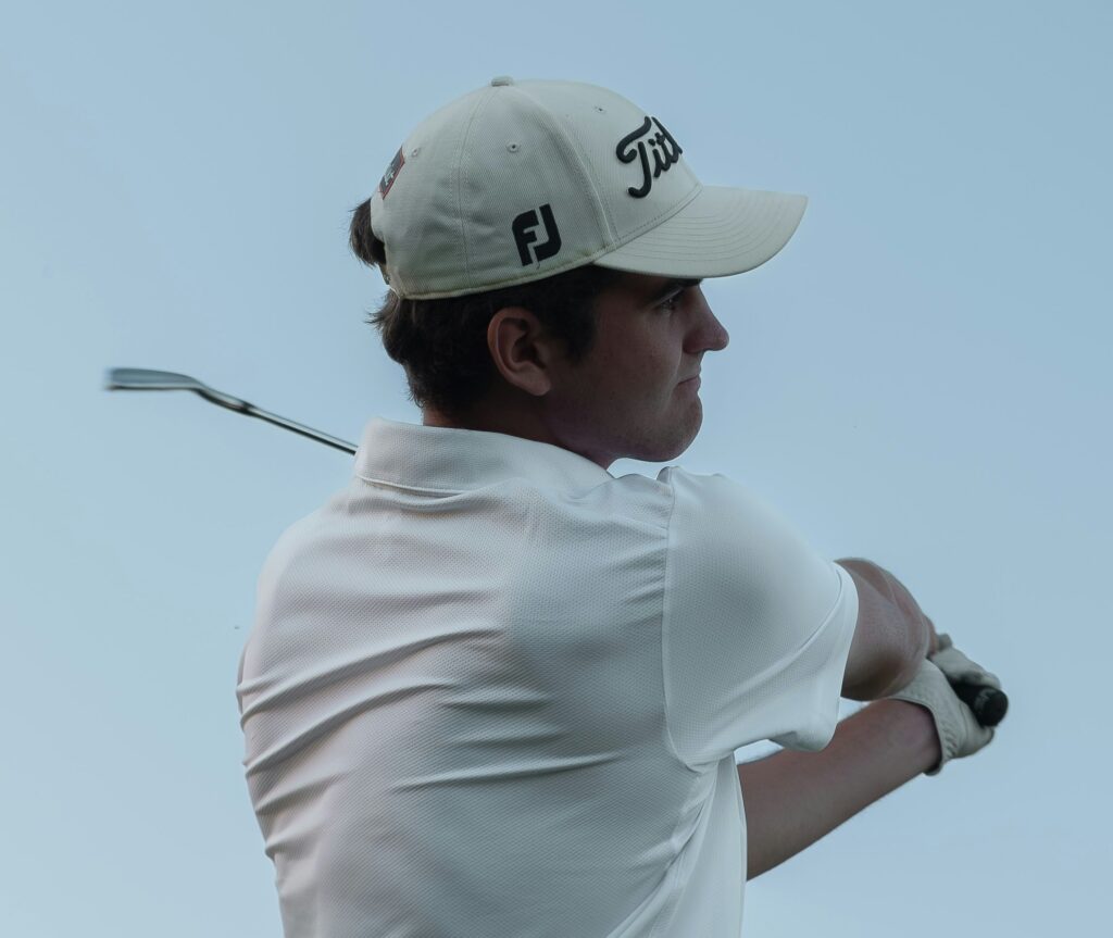 ゴルフの帽子文化を考える